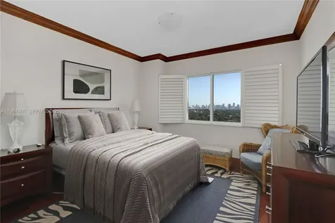 10 Aragon Avenue Coral Gables FL 33134