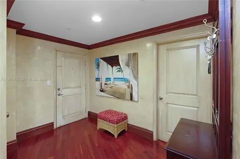 10 Aragon Avenue Coral Gables FL 33134