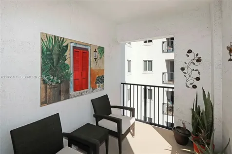 10 Aragon Avenue Coral Gables FL 33134