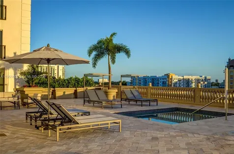 10 Aragon Avenue Coral Gables FL 33134