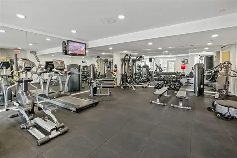 10 Aragon Avenue Coral Gables FL 33134