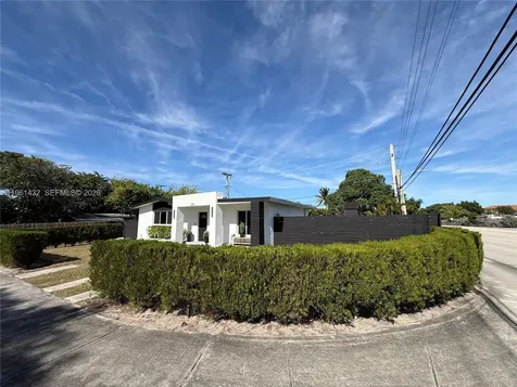 299 NE 46th Street Deerfield Beach FL 33064