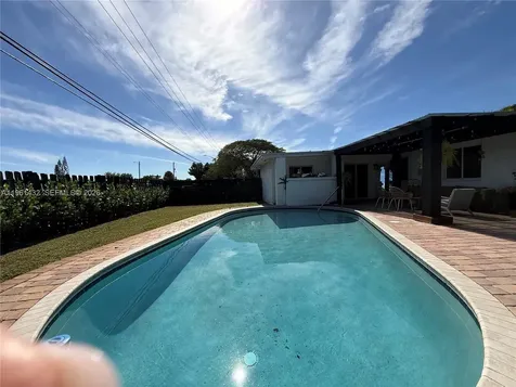 299 NE 46th Street Deerfield Beach FL 33064
