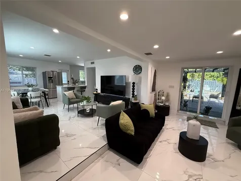 299 NE 46th Street Deerfield Beach FL 33064
