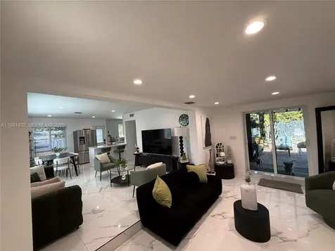 299 NE 46th Street Deerfield Beach FL 33064