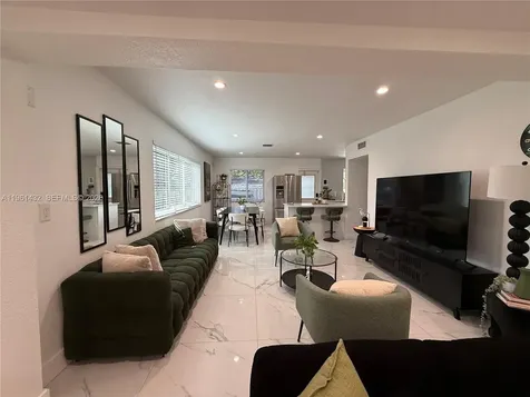 299 NE 46th Street Deerfield Beach FL 33064