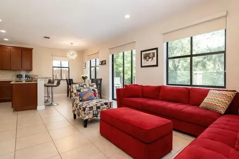 10013 NW 89th Terrace Doral FL 33178
