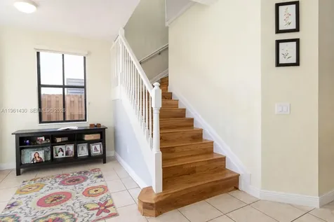 10013 NW 89th Terrace Doral FL 33178