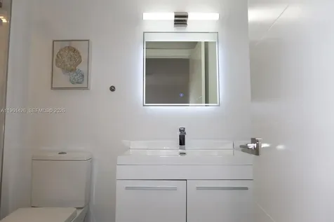 20301 W Country Club Drive Aventura FL 33180