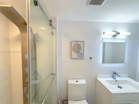 20301 W Country Club Drive Aventura FL 33180