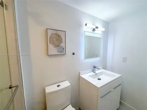 20301 W Country Club Drive Aventura FL 33180