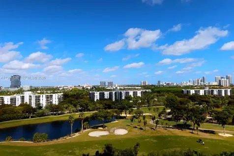 20301 W Country Club Drive Aventura FL 33180