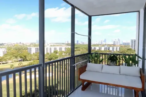 20301 W Country Club Drive Aventura FL 33180