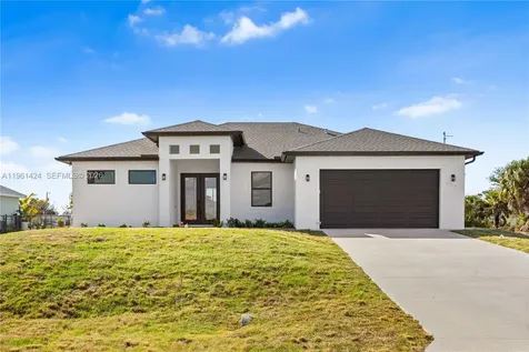 3318 NE 13th Place Other City - In The State Of Florida FL 33909
