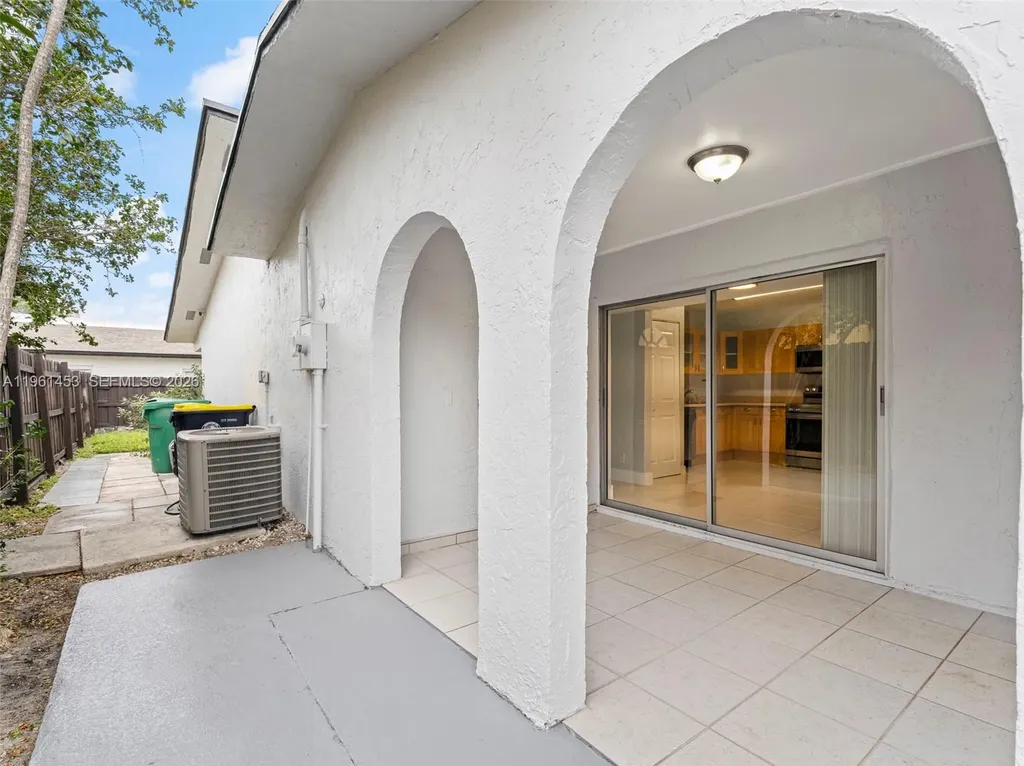 2406 SW 54th Street Fort Lauderdale FL 33312