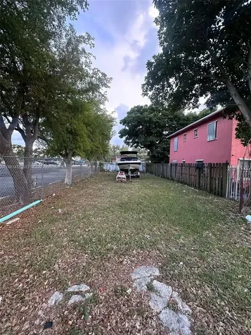 2754 NW 46th Street Miami FL 33142