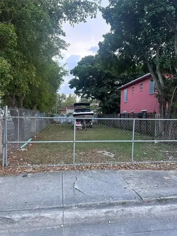 2754 NW 46th Street Miami FL 33142