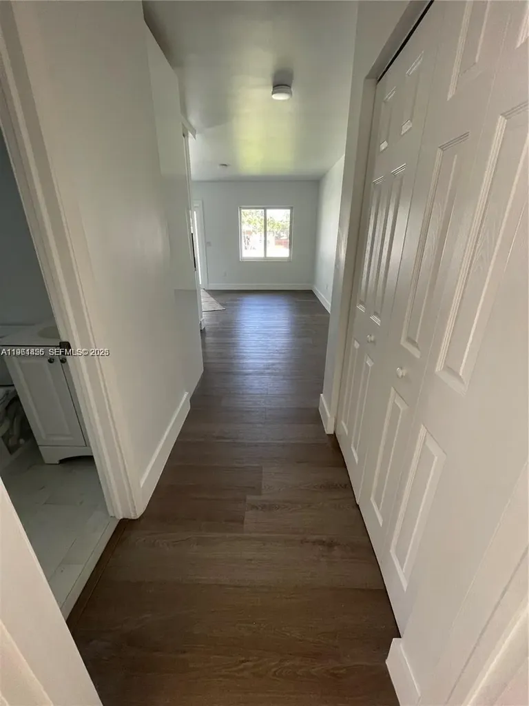 2854 SW 37th Avenue Miami FL 33133