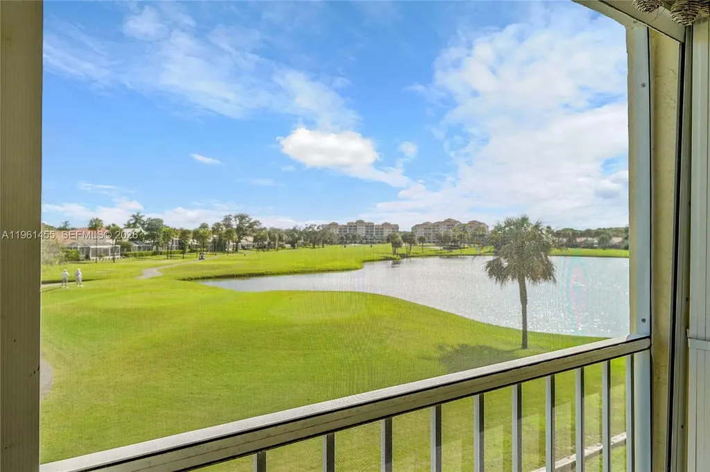 17317 Boca Club Boulevard Boca Raton FL 33487