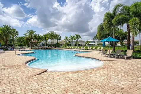 5060 Eucalyptus Drive Hollywood FL 33021