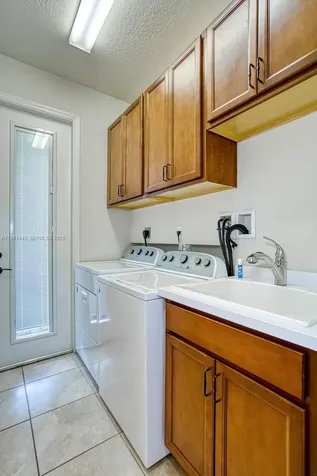 5060 Eucalyptus Drive Hollywood FL 33021