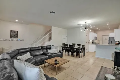 5060 Eucalyptus Drive Hollywood FL 33021