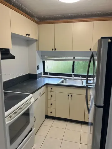 17021 N Bay Road Sunny Isles Beach FL 33160