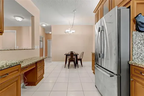 7727 Southampton Terrace Tamarac FL 33321