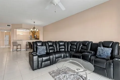 7727 Southampton Terrace Tamarac FL 33321