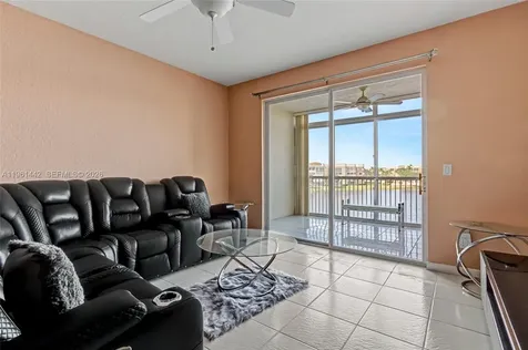 7727 Southampton Terrace Tamarac FL 33321