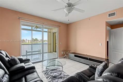 7727 Southampton Terrace Tamarac FL 33321