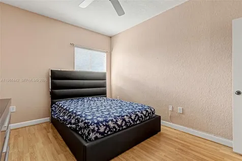 7727 Southampton Terrace Tamarac FL 33321