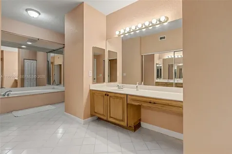 7727 Southampton Terrace Tamarac FL 33321
