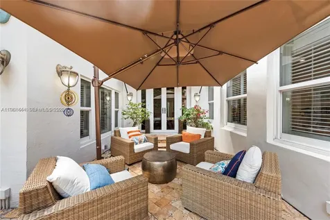 5621 Alton Road Miami Beach FL 33140