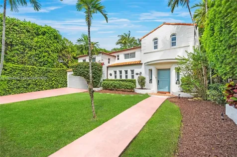 5621 Alton Road Miami Beach FL 33140
