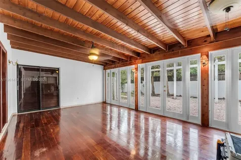 5961 SW 56th Terrace South Miami FL 33143