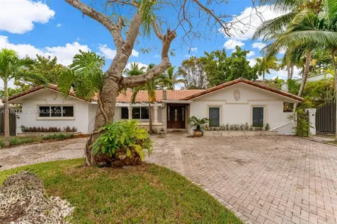 5961 SW 56th Terrace South Miami FL 33143