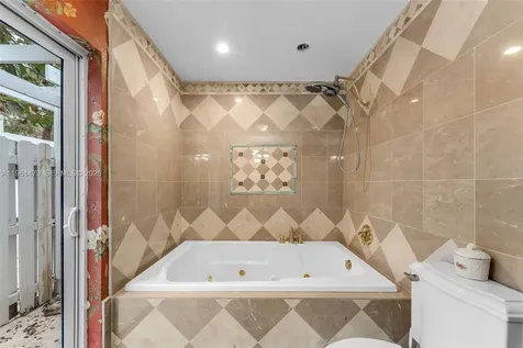 5961 SW 56th Terrace South Miami FL 33143