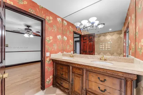 5961 SW 56th Terrace South Miami FL 33143