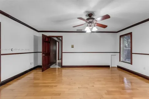 5961 SW 56th Terrace South Miami FL 33143