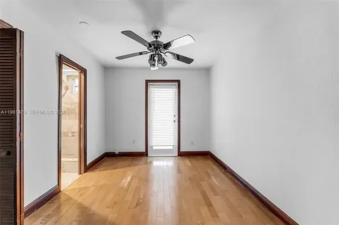 5961 SW 56th Terrace South Miami FL 33143