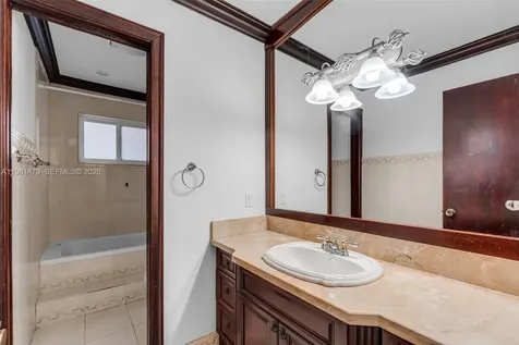 5961 SW 56th Terrace South Miami FL 33143