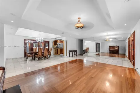 5961 SW 56th Terrace South Miami FL 33143