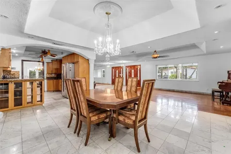 5961 SW 56th Terrace South Miami FL 33143