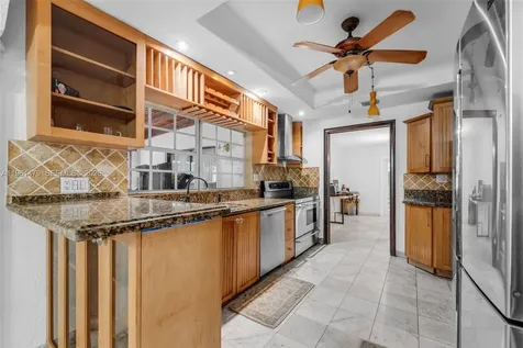 5961 SW 56th Terrace South Miami FL 33143