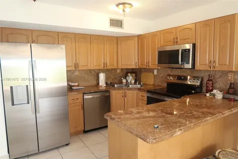 2500 SW 122nd Court Miami FL 33175