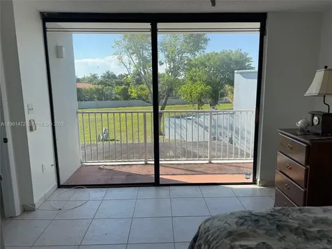 2500 SW 122nd Court Miami FL 33175