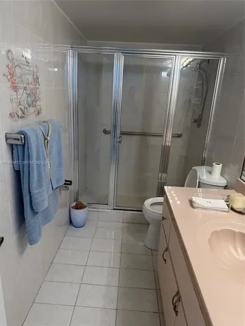2500 SW 122nd Court Miami FL 33175
