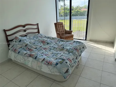 2500 SW 122nd Court Miami FL 33175