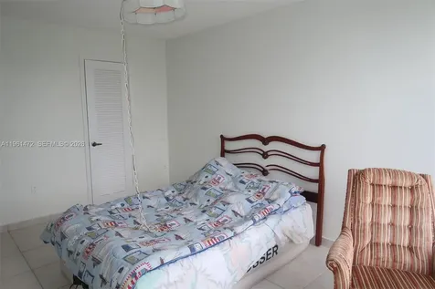 2500 SW 122nd Court Miami FL 33175